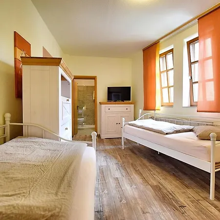 Zum Alten Krug Hotel