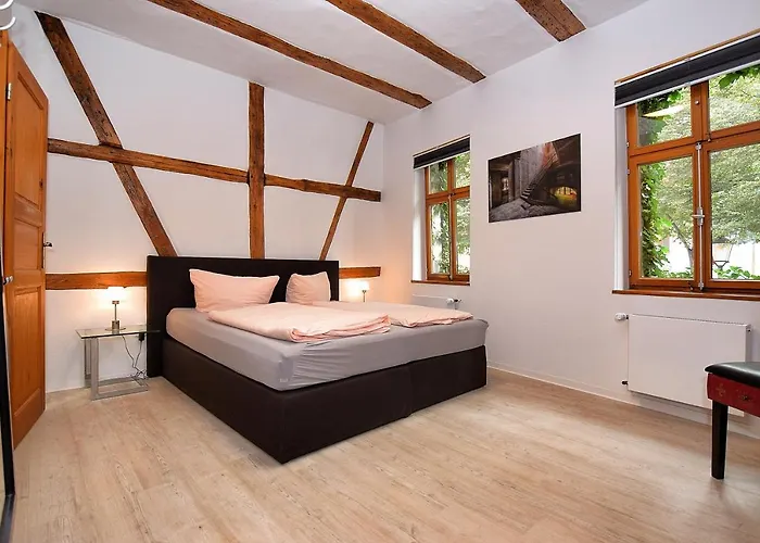 Szálloda Zum Alten Krug Naumburg