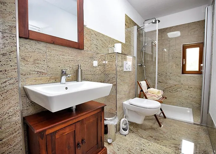 Zum Alten Krug Hotel Naumburg (Saale)