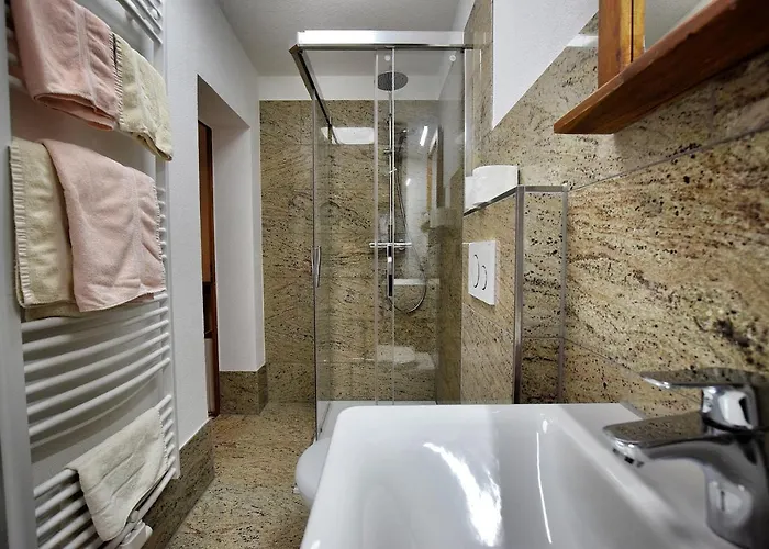 Zum Alten Krug 3* Naumburg (Saale)