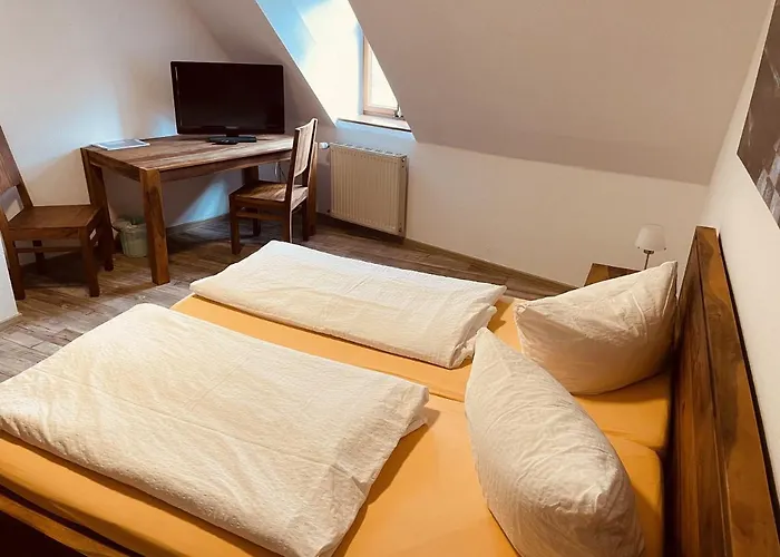 Zum Alten Krug Hotel 3*