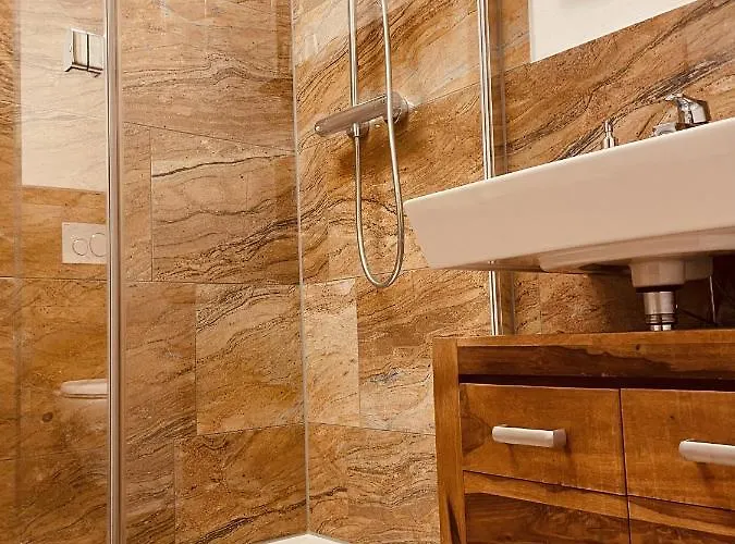 Zum Alten Krug Szálloda