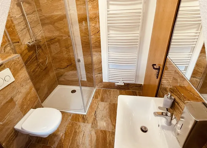 Zum Alten Krug Hotel 3*